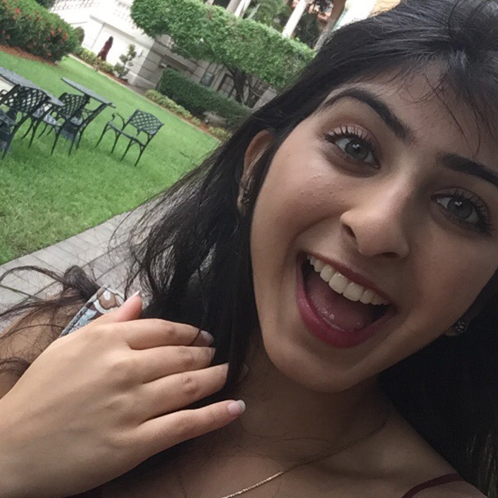 Meet your Posher, Bhoomi